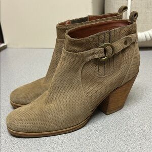Rachel Comey Brown Ankle Boots size 7